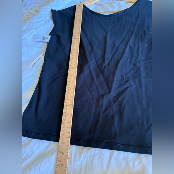 TNA Aritzia NWT hold it times t-shirt black XL open back - Picture 6 of 11